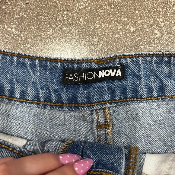Fashion nova blue wash medium size - Picture 2 of 3